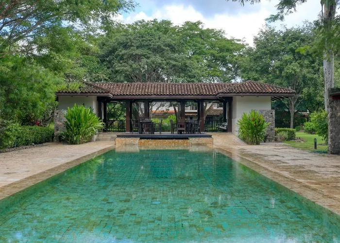 W/ Pool & Club Access Villa *
