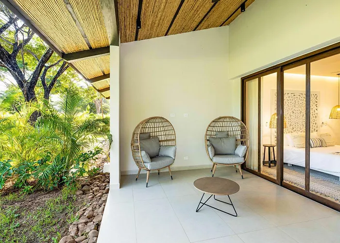 Villa W/ Pool & Club Access *